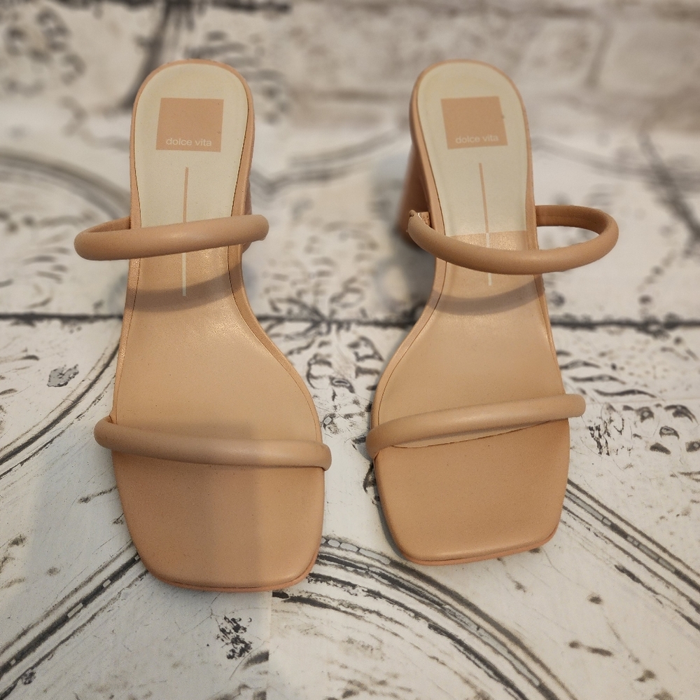 Dolce vita  heels